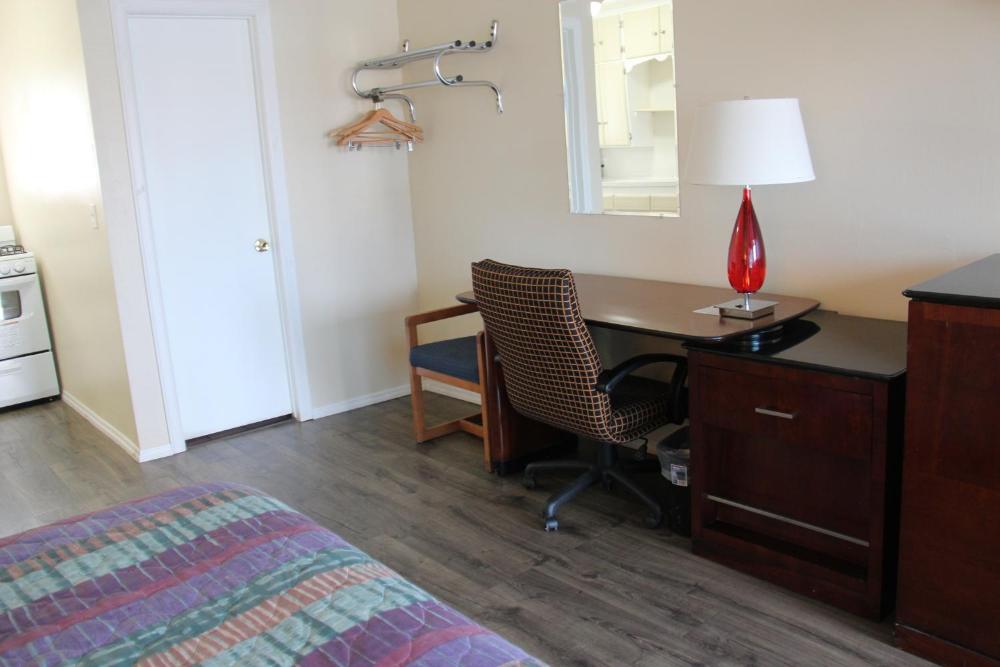 Superior Queen Room interior
